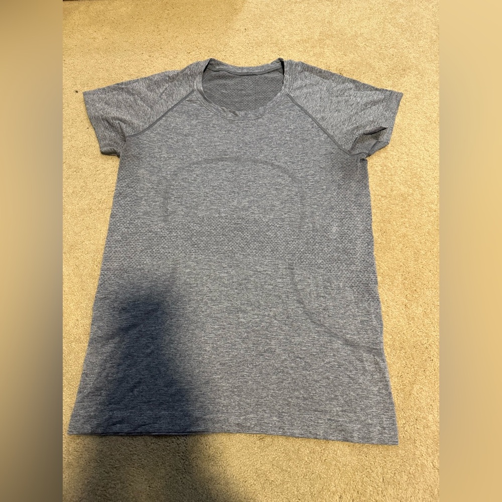 Lululemon grey top size 10